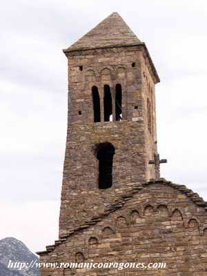 VISTA OESTE DEL EXTREMO DE LA TORRE CAMPANARIO